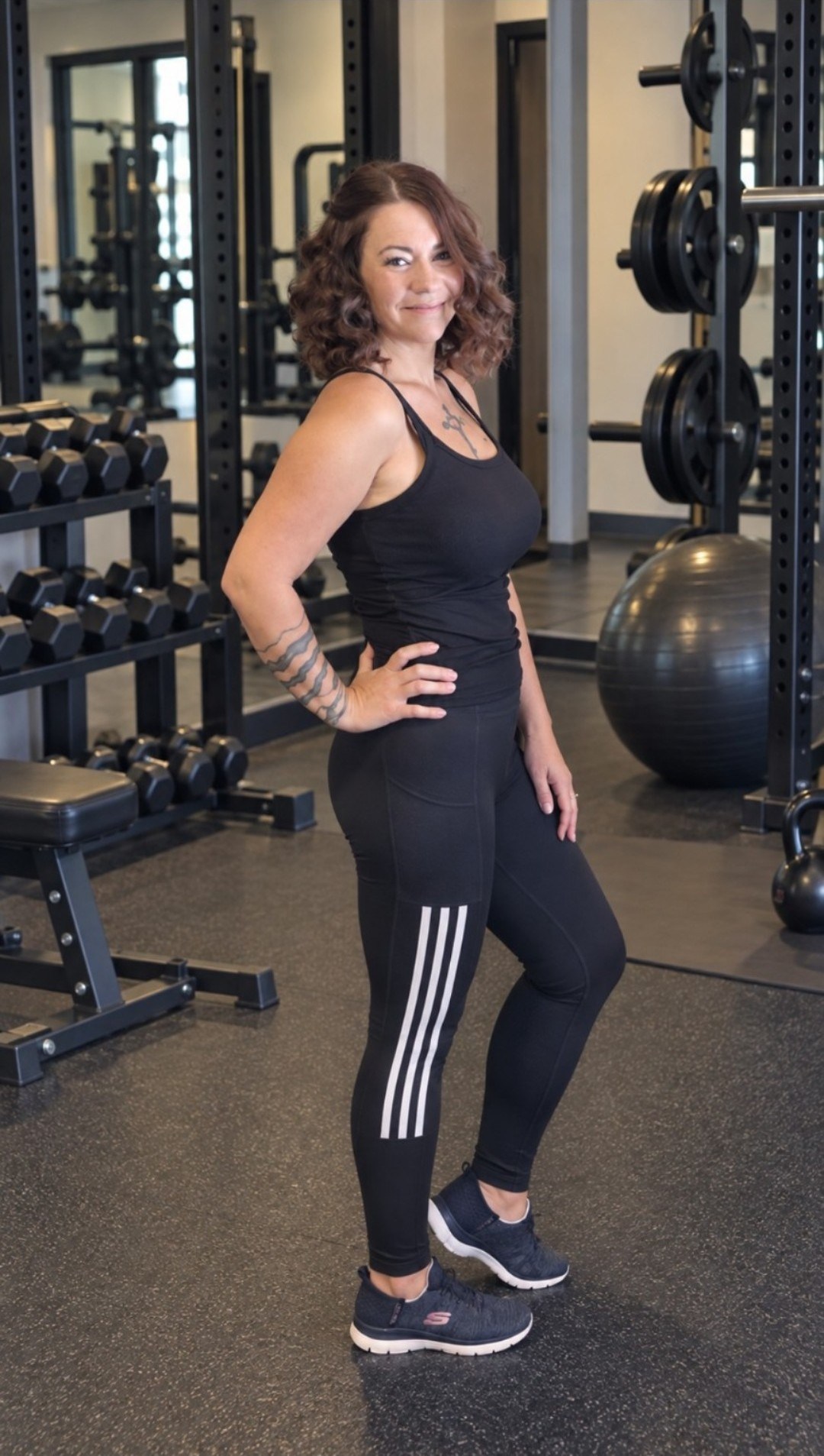 Lisa Everhart after her personal body transformation in a gym